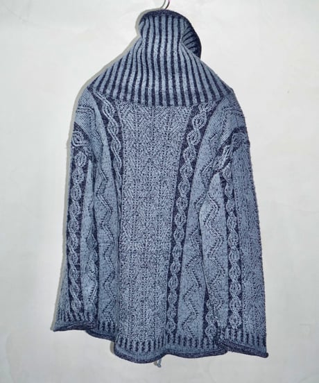 90s unknown long neck cable knit