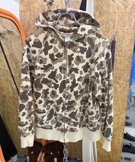 90s camo zipup hoodie