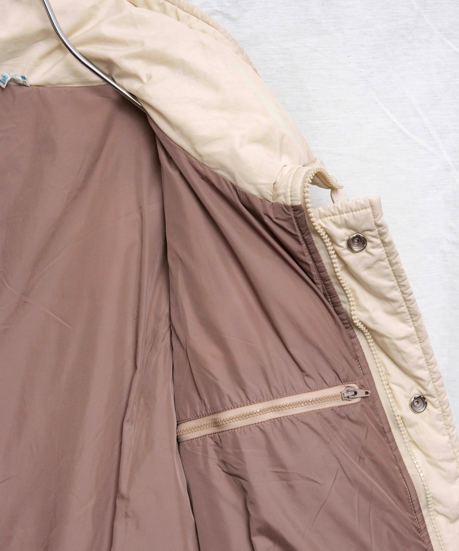 6946502b0662f2dca1410deb