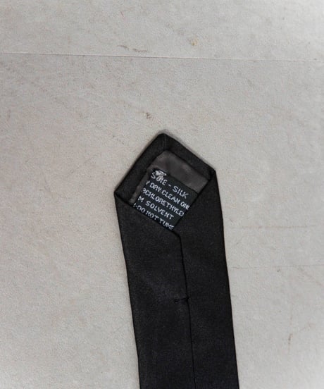 VERSACE VERSUS sequins tie