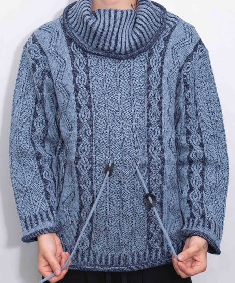 90s unknown long neck cable knit