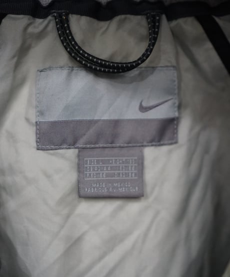 late 90s NIKE tech multipocket down coat