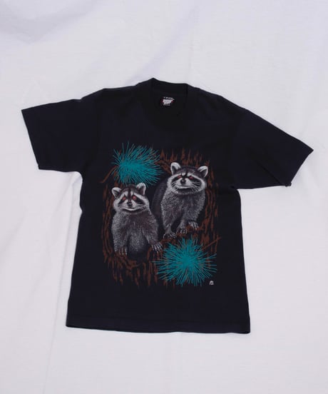 80s vtg raccoon slim Tee