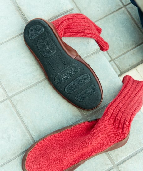 long rib knit shoes