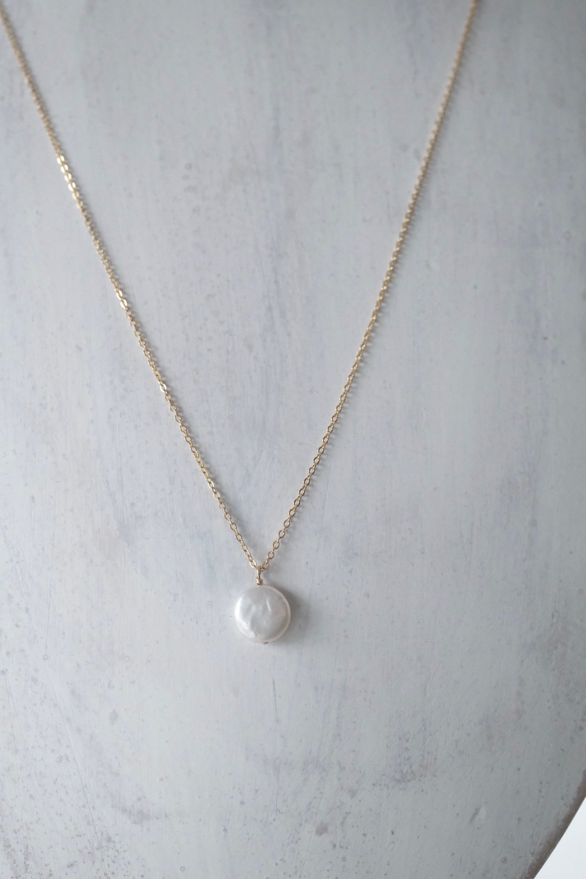 coin S necklace | AURA