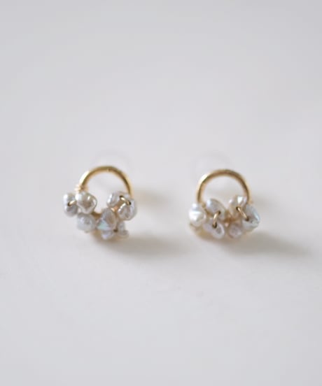 Akoya dew circle S stud pierce