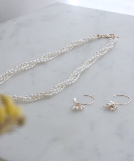 aya C hoop pierce