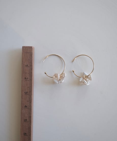 bouquet mini hoop pierce