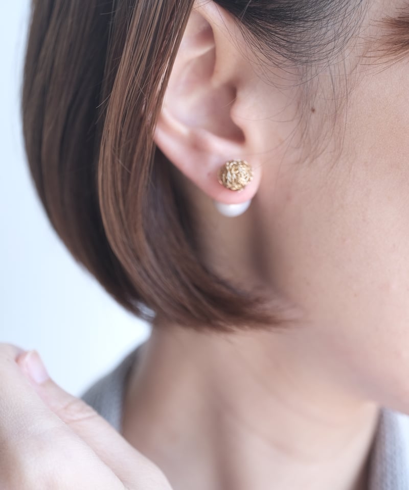 crochet L × back catch pierce | AURA