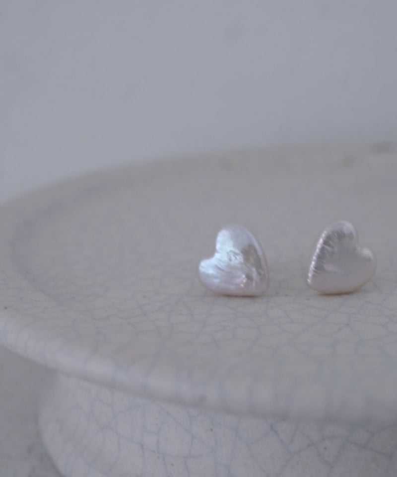Heart stud pierce | AURA