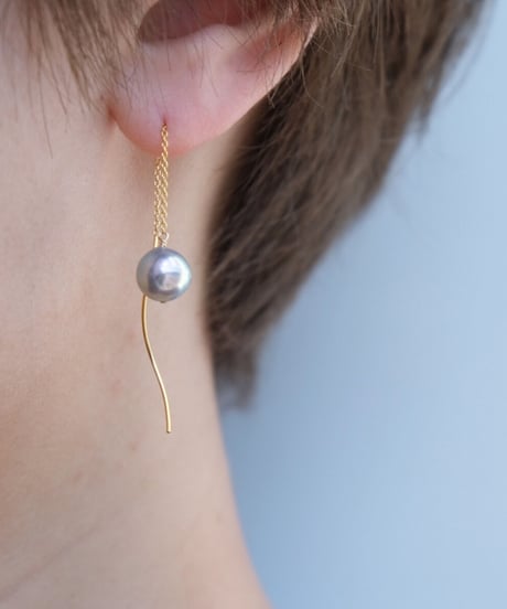 Akoya gray american wave pierce