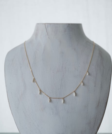 aya station necklace