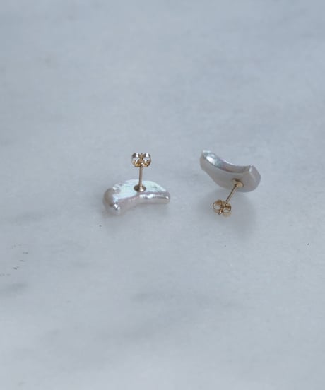 tsuki stud pierce