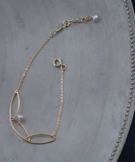 Akoya oval chain bracelet