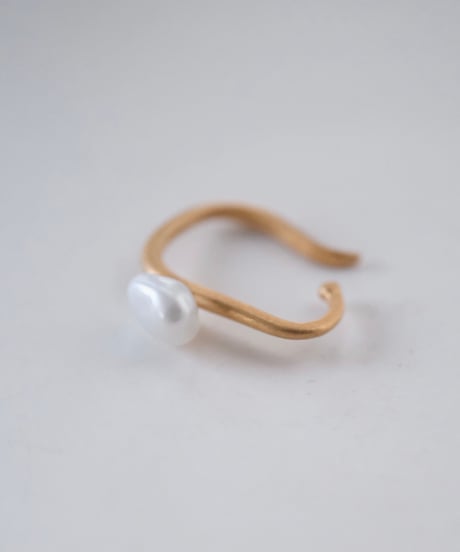 poppy liner earcuff