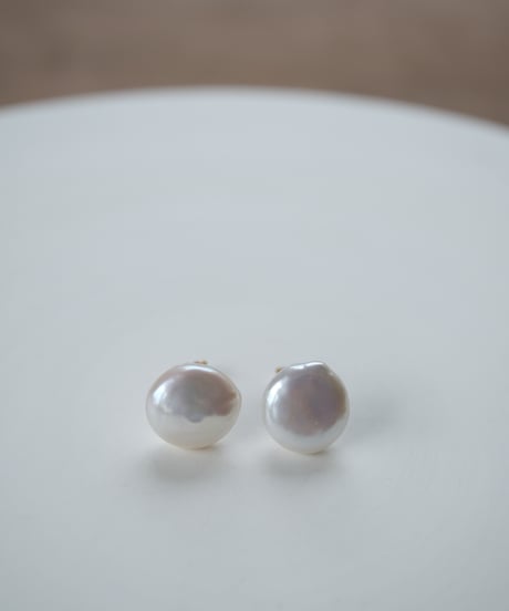 coin stud pierce
