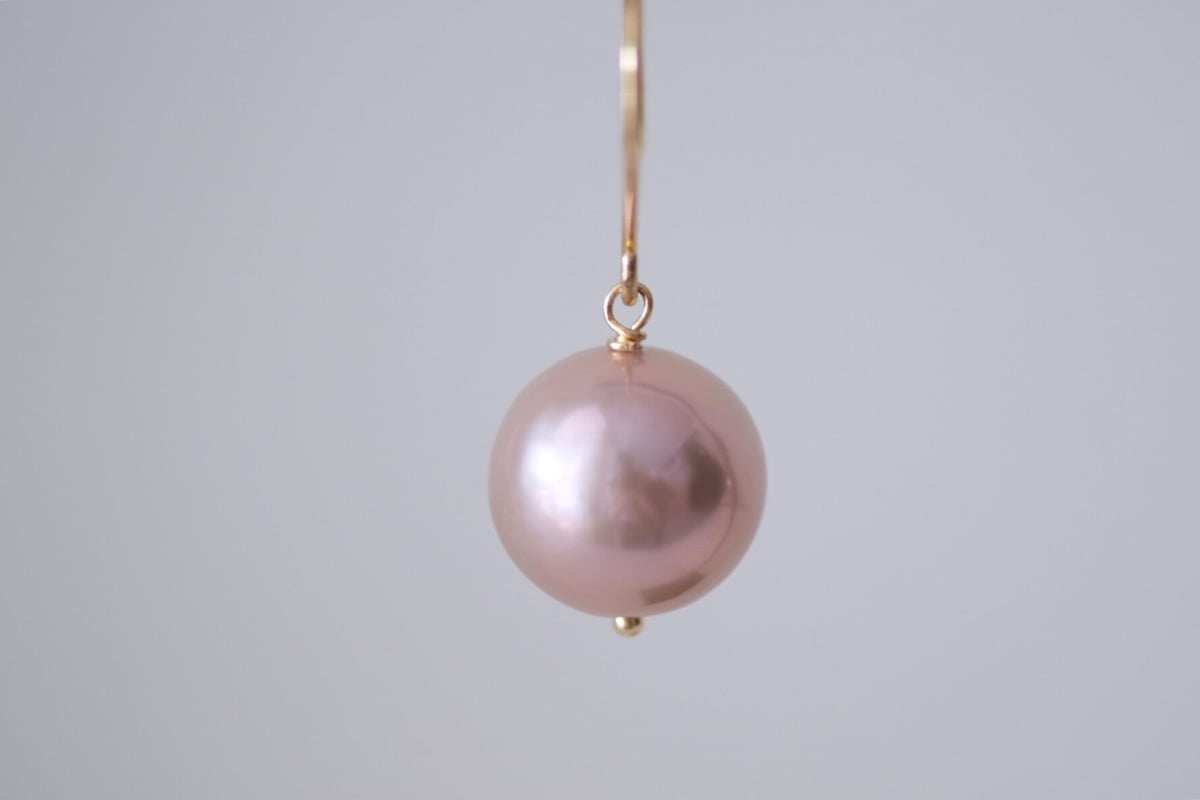 ピンク淡水エジソンパール ジャーマンフックピアス 18k SALON: 淡水