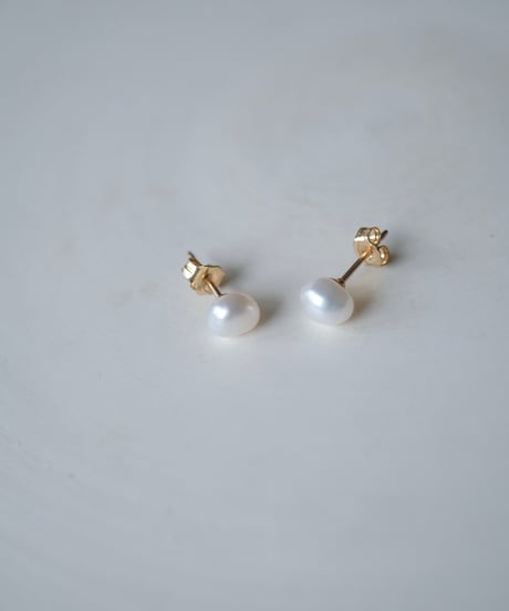 poppy stud pierce