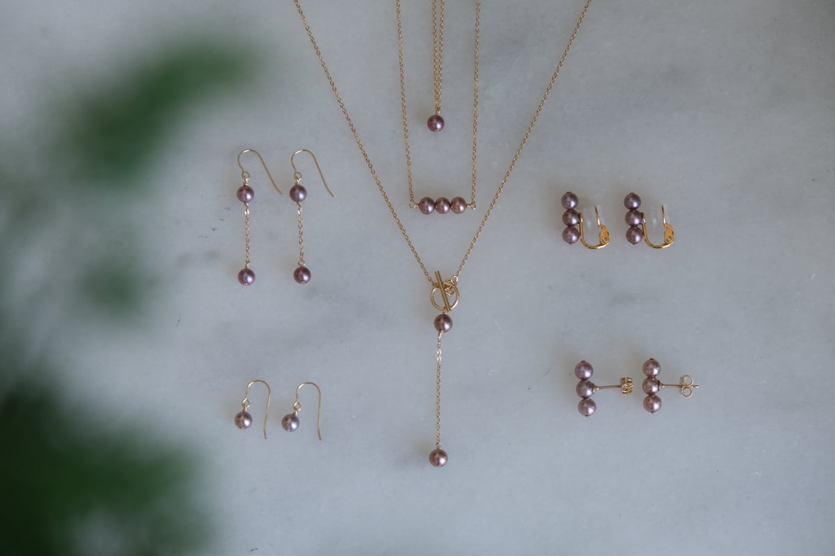 plum necklace | AURA