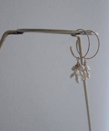 aya C hoop pierce