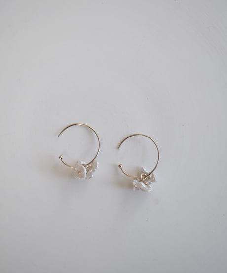 bouquet mini hoop pierce