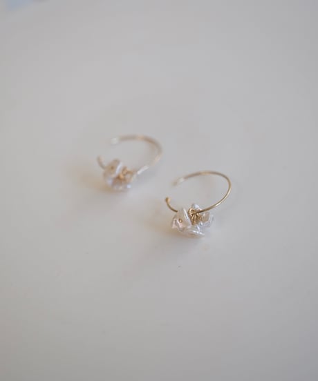 bouquet mini hoop pierce