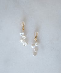 petal random earring