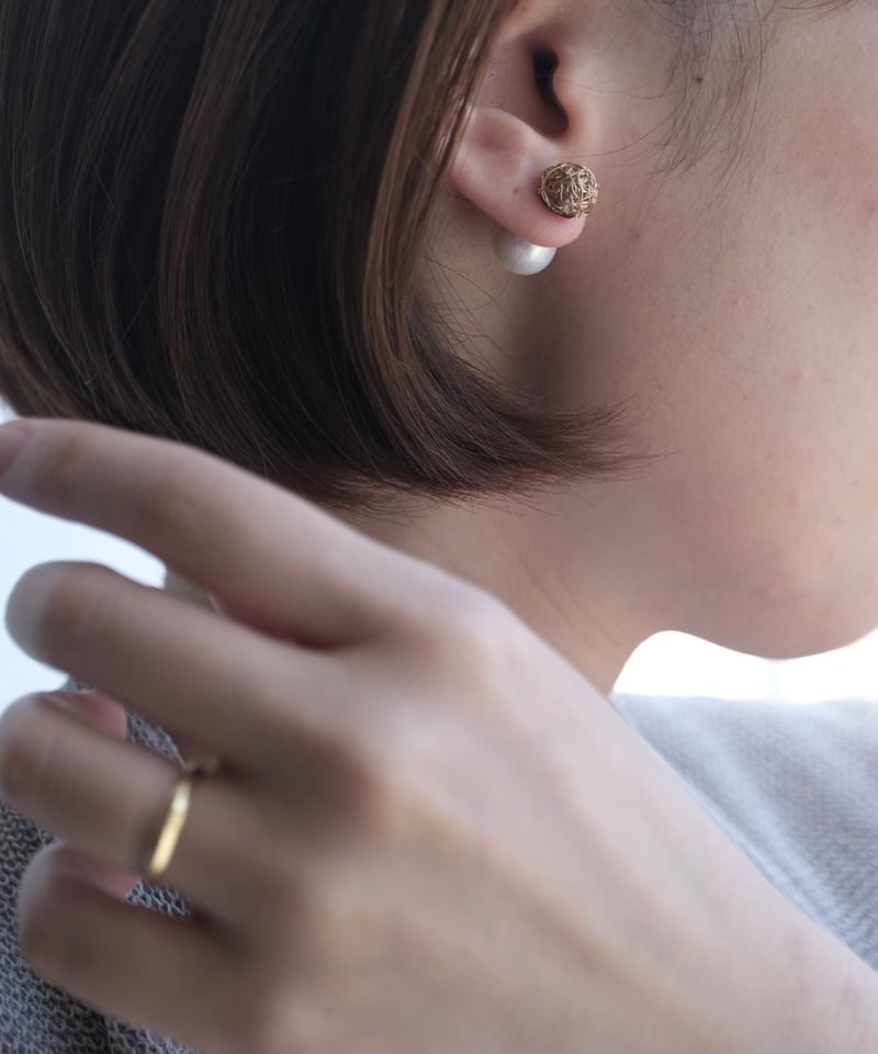 crochet L × back catch pierce | AURA