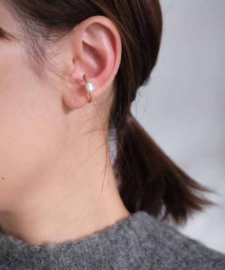 poppy liner earcuff
