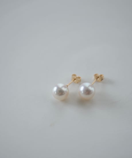 Akoya 8mm stud pierce