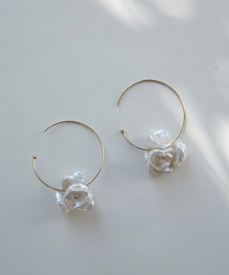 bouquet hoop pierce