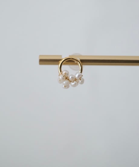 seed circle stud pierce (S/M size)