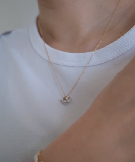 bouquet mini necklace