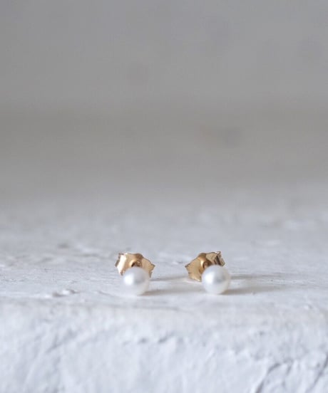 tiny round stud pierce 3mm
