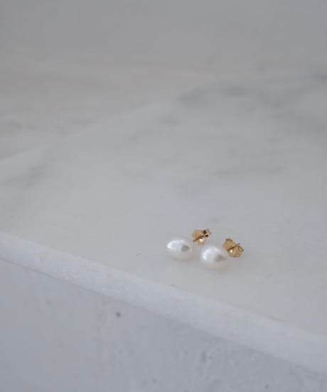 baroque  S stud pierce