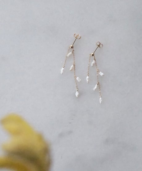 aya seesaw pierce/non hole pierce