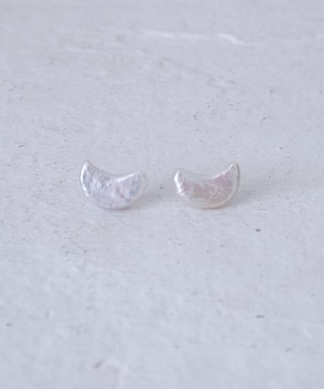 tsuki stud pierce