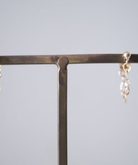 aurum chain hoop pierce