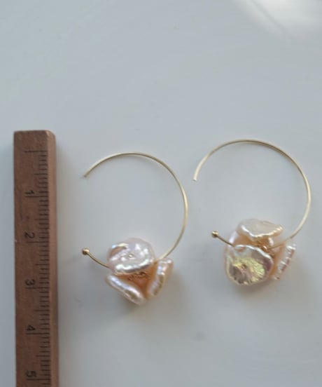 bouquet hoop pierce