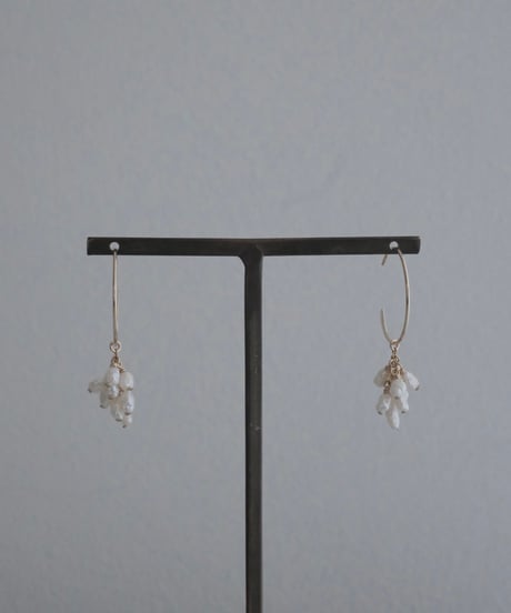 aya C hoop pierce