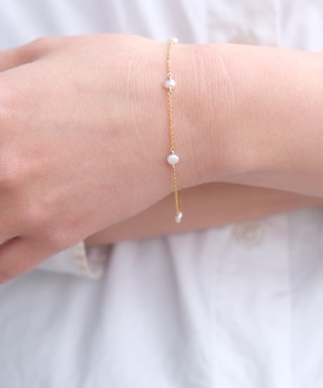 flow station bracelet
