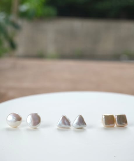 coin stud pierce
