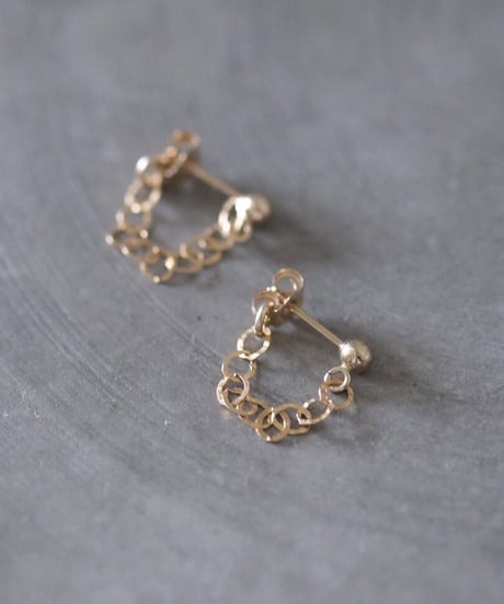 aurum chain hoop pierce