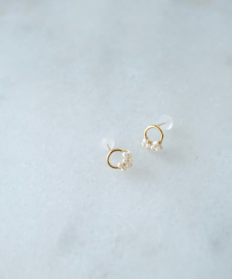 seed circle stud pierce (S/M size)