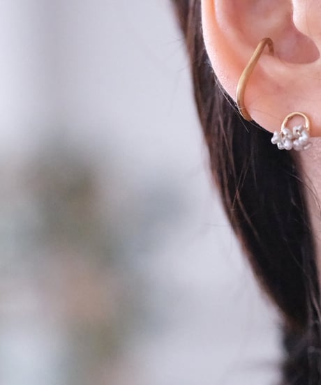 Akoya dew circle S stud pierce