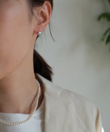 south sea pearl stud pierce