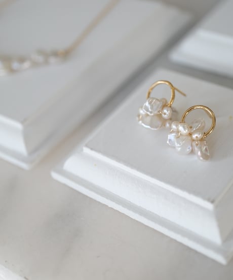 petal randum circle stud pierce/non hole pierce