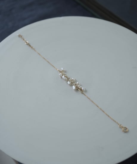 flow bobble bracelet