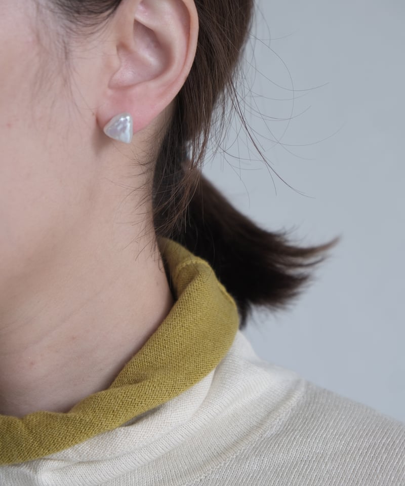アクセサリー A&G Stud Pyramid Pierce Tilda's Bow Pear Shape Diamond Stud Earrings, White Gold - Graff