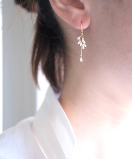 Akoya ame hook pierce